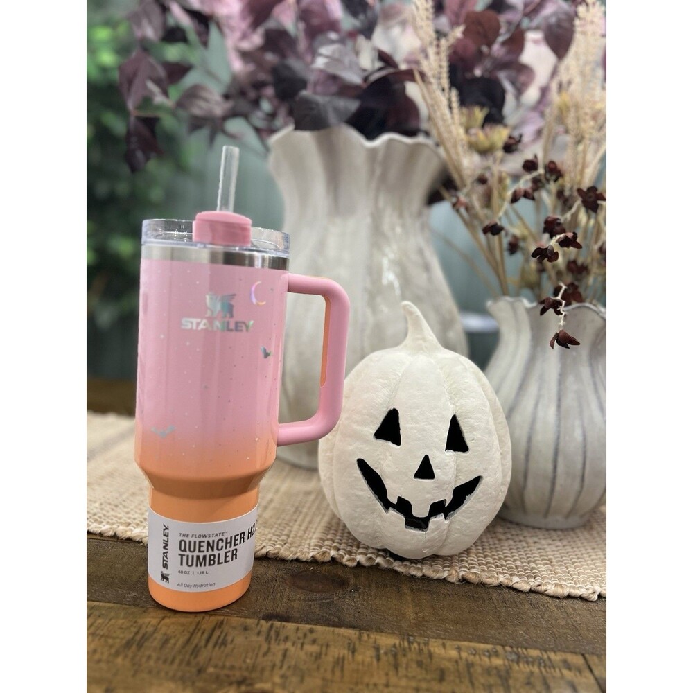 Stanley 40 oz H2.0 Flowstate Quencher Tumbler Spellcast Pink – Halloween Edition